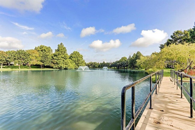 Foto del edificio - 4144 Greystone Way