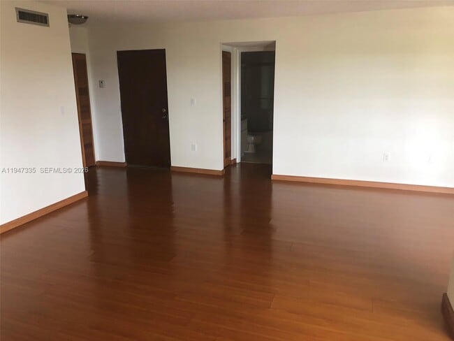 Foto del edificio - 8850 SW 123rd Ct