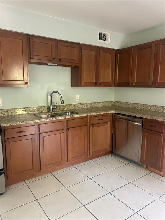 Foto del edificio - 206 N Cypress Way