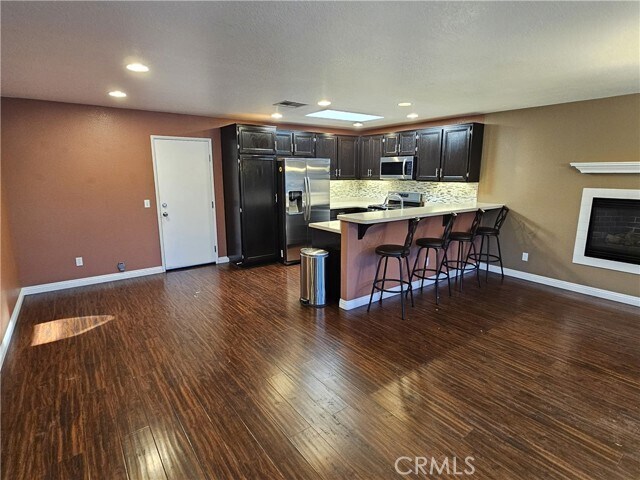 Building Photo - 525 Cedar View Dr