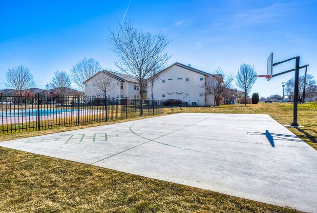 Building Photo - 212 Abraham Way