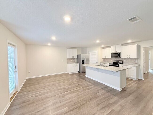 Foto del edificio - 4410 Tiger Oak Ct