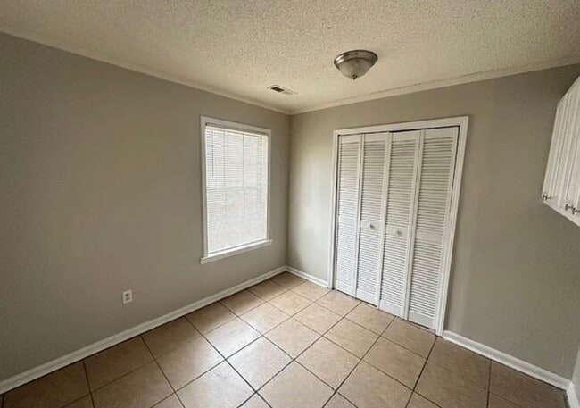 Building Photo - MOVE IN READY NOW!!’