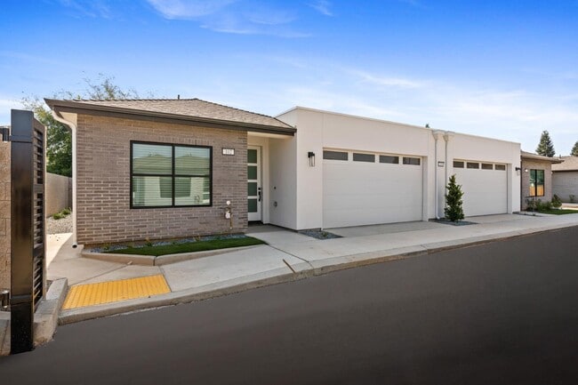 Foto del edificio - 2806 E Alluvial Ave