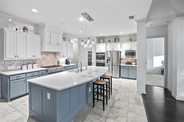 Foto del edificio - 552 Hidden Meadow Dr