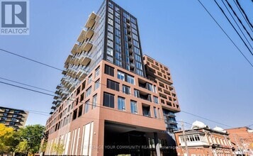 Building Photo - 270-270 Dufferin St