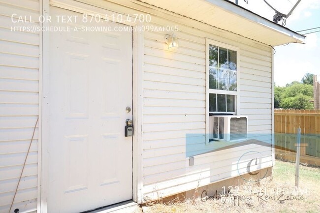 Building Photo - Studio apartment in Truman - $550 - utilit...