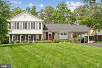Building Photo - 10901 Spurlock Ct