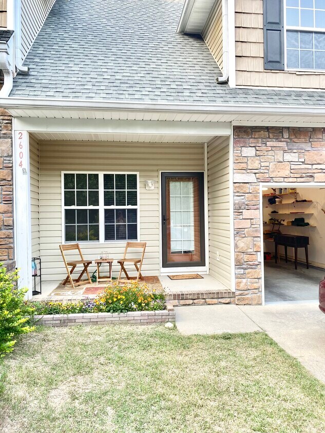 Primary Photo - 2604 Thompson Ln NW