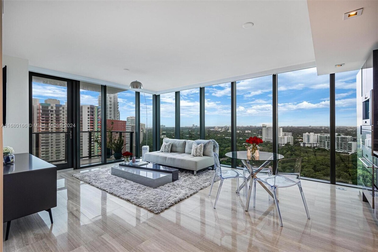 Primary Photo - 1451 Brickell Ave