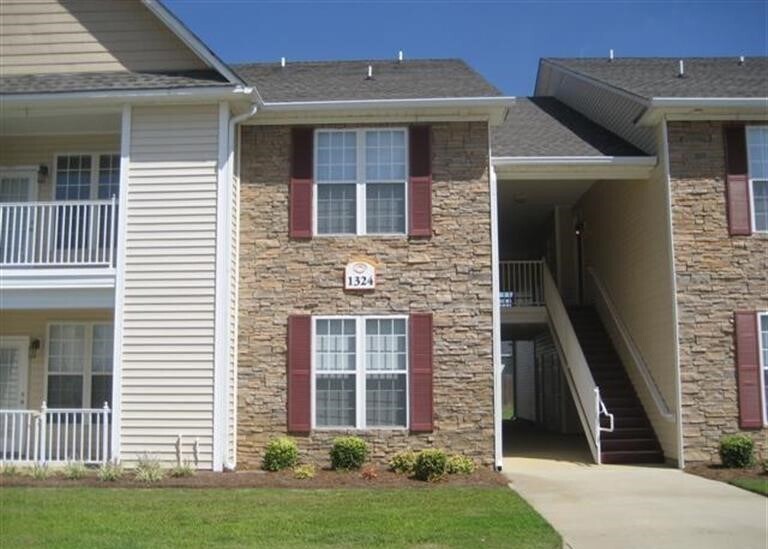 1324 Kershaw Loop Unit 106, Fayetteville, NC 28314 Condo for Rent in