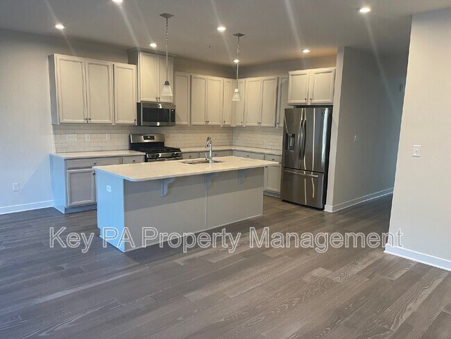 Building Photo - 205 Hibiscus Way