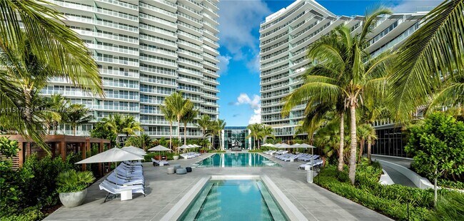Foto del edificio - 2200 N Ocean Blvd