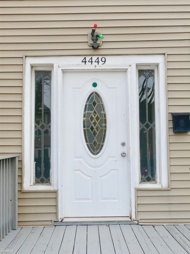 Foto del edificio - 4449 S Fairfield Ave