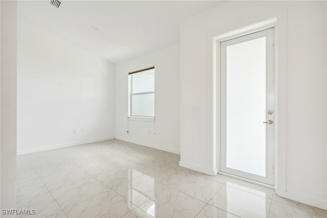 Foto del edificio - 4206 NW 38th Terrace