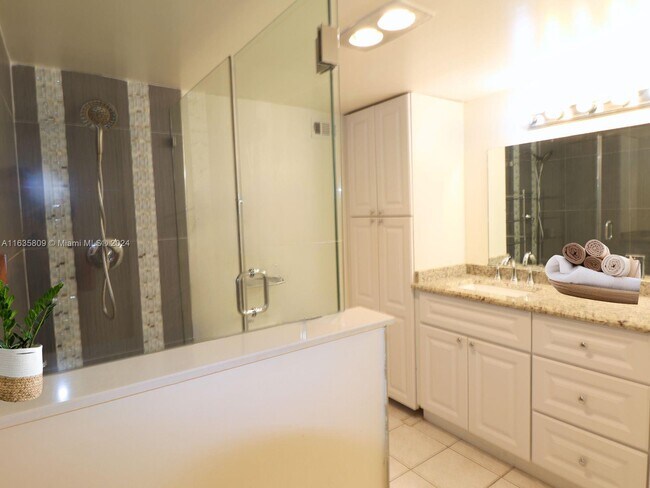 Building Photo - 111 Golden Isles Dr