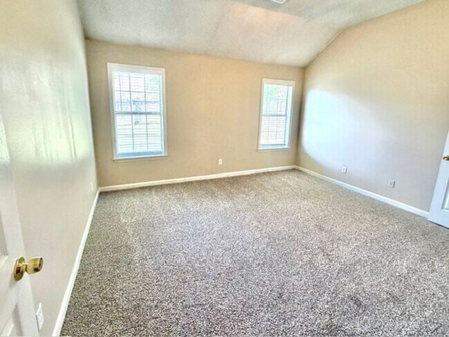 Foto del edificio - Now Leasing A 3 Bedroom 2 Bath Home In Cordova