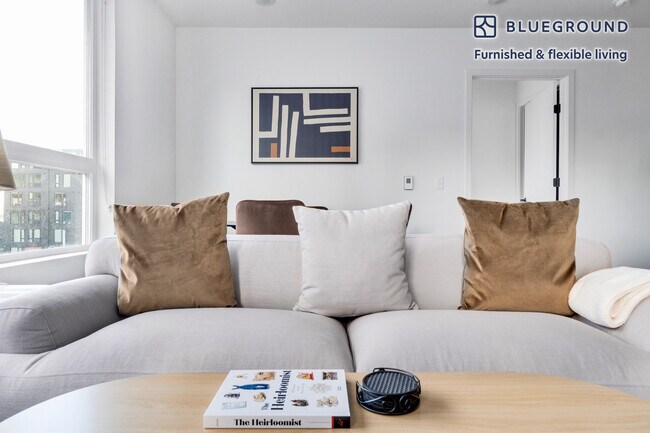 Foto del edificio - 1502 Fawcett Ave