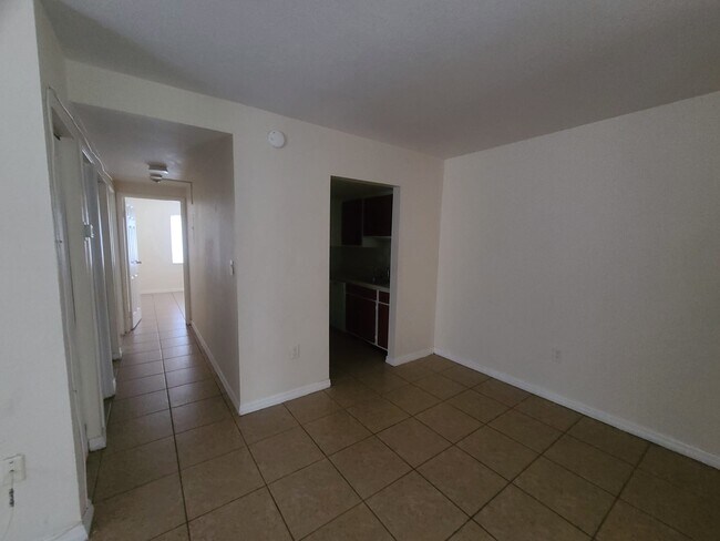 Foto del edificio - 378 48th Ave N