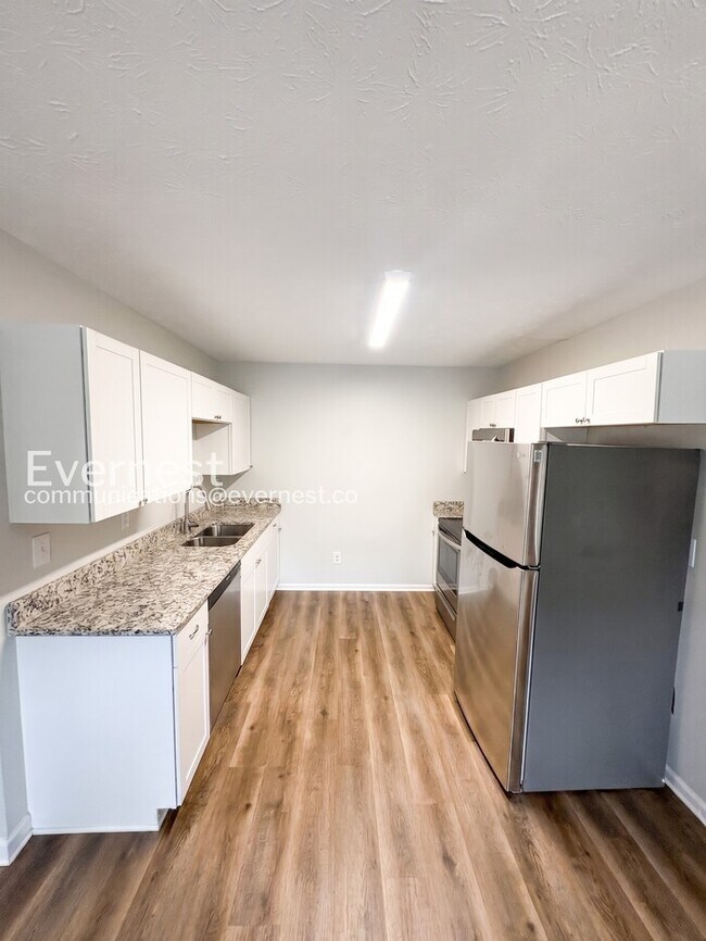 Foto del edificio - 3-Bed/2-Bath Home/ Pet Friendly/Available Now!