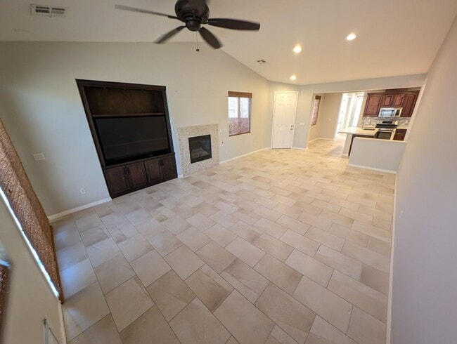 Building Photo - 1045 Ambrosia Dr
