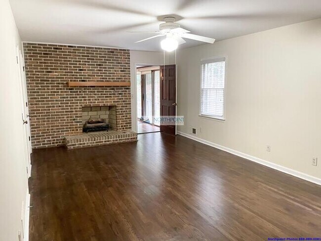 Foto del edificio - Live in Comfort & Style – 5BR/3.5BA Home w...