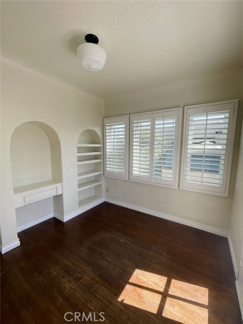 Building Photo - 120 Savona Walk