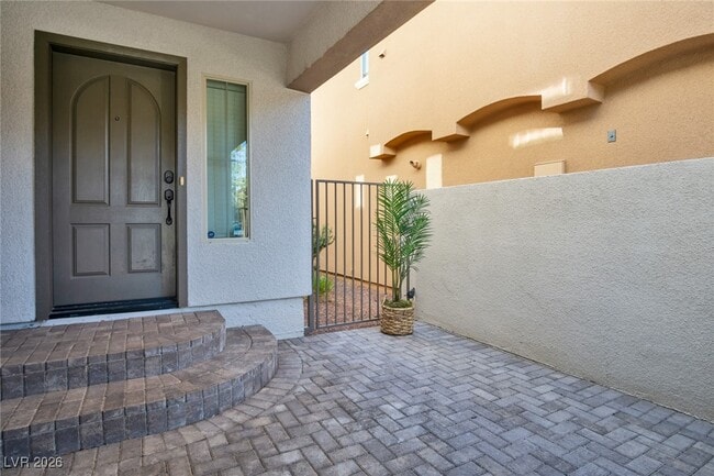 Building Photo - 2000 Solvang Mill Dr