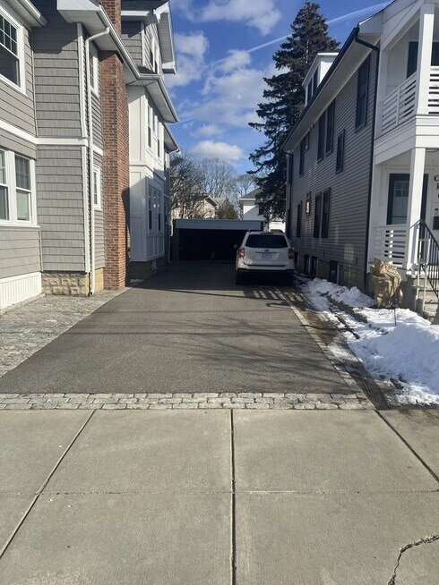 Building Photo - 20 Carver Road