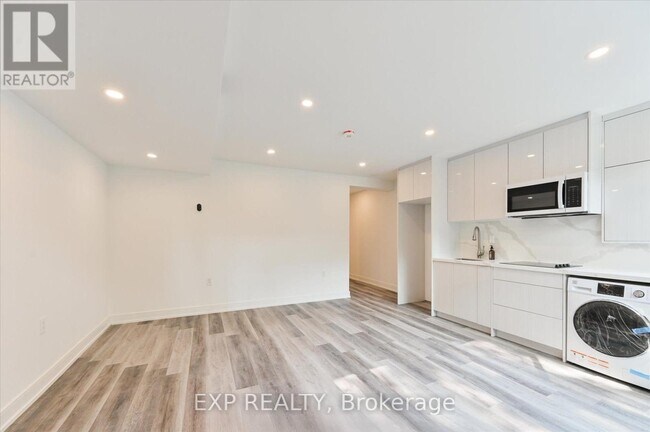 Photo du bâtiment - 19 Devon Rd