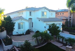 Building Photo - 46145 Via La Colorada
