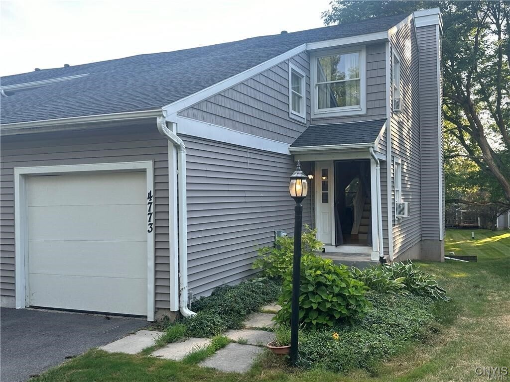 Foto principal - 4773 Sabre Ln