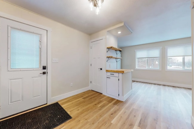 Entryway - 1015 12th St NW