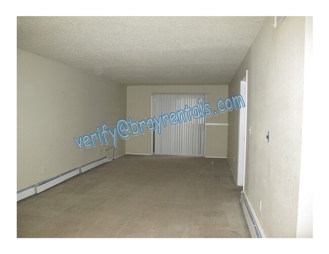 Photo - 3156 Lakeside Dr Apartment