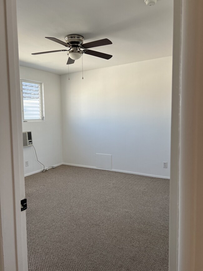 Foto del edificio - 423 S Maple Dr