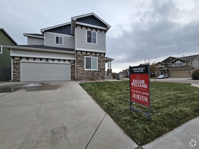 Building Photo - 6573 Roundup Butte St