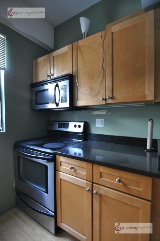 Building Photo - 12 Stoneholm St