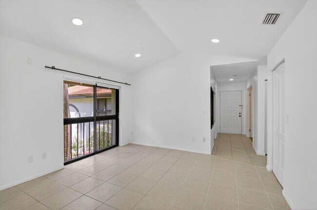 Foto del edificio - 5151 W Club Cir