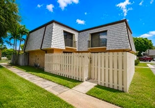 Building Photo - 168 Lake Arbor Dr