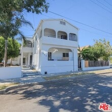 Building Photo - 1309 S Mesa St