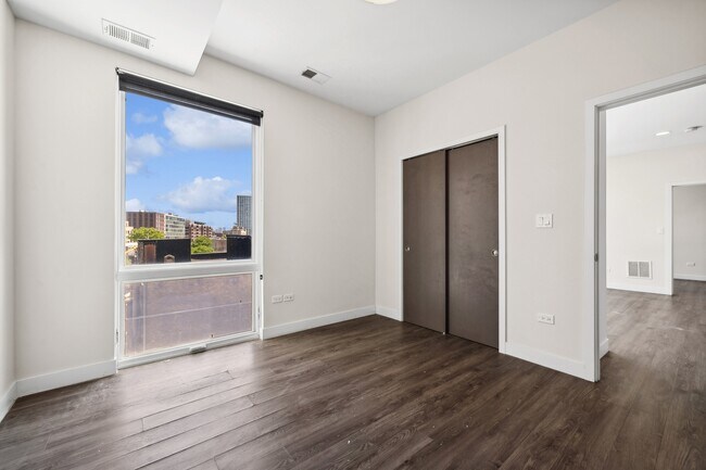 Foto del edificio - 4027 N Broadway