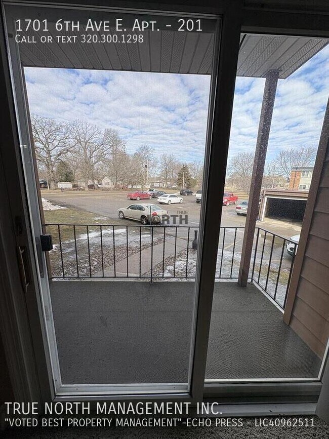 Building Photo - 1701 6th Ave E