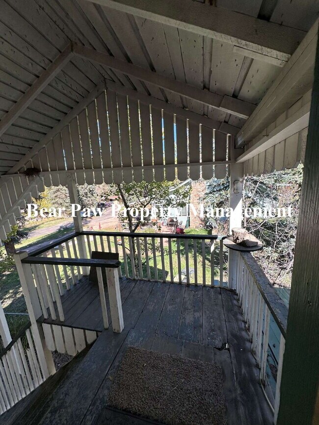 Foto del edificio - "1-Bedroom Retreat in downtown Evergreen"