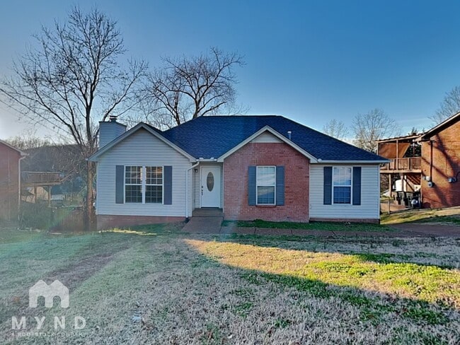 Building Photo - 252 Cedarview Dr