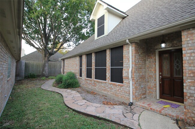 Foto del edificio - 3907 Princeton Park Ct