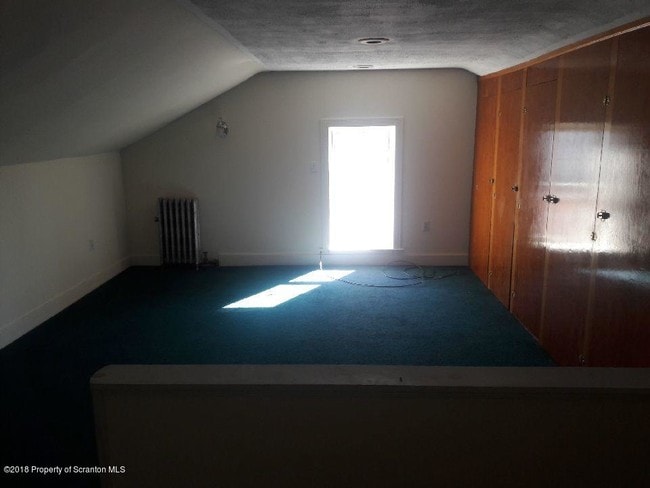 Building Photo - 515 Market unit 2 St