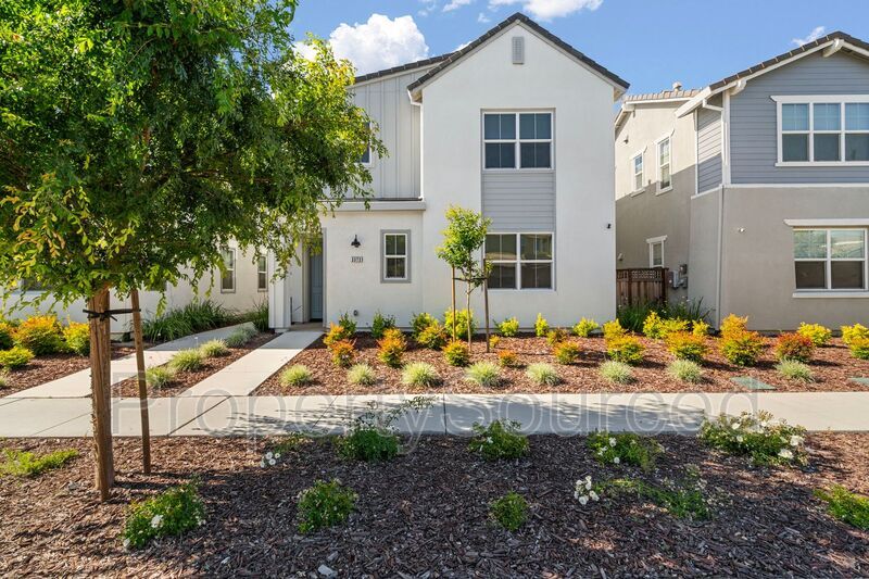 Foto principal - 2372 Garden Farms Ave