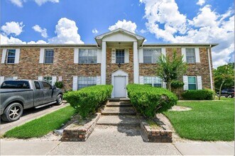 Building Photo - 7233 Beechnut St