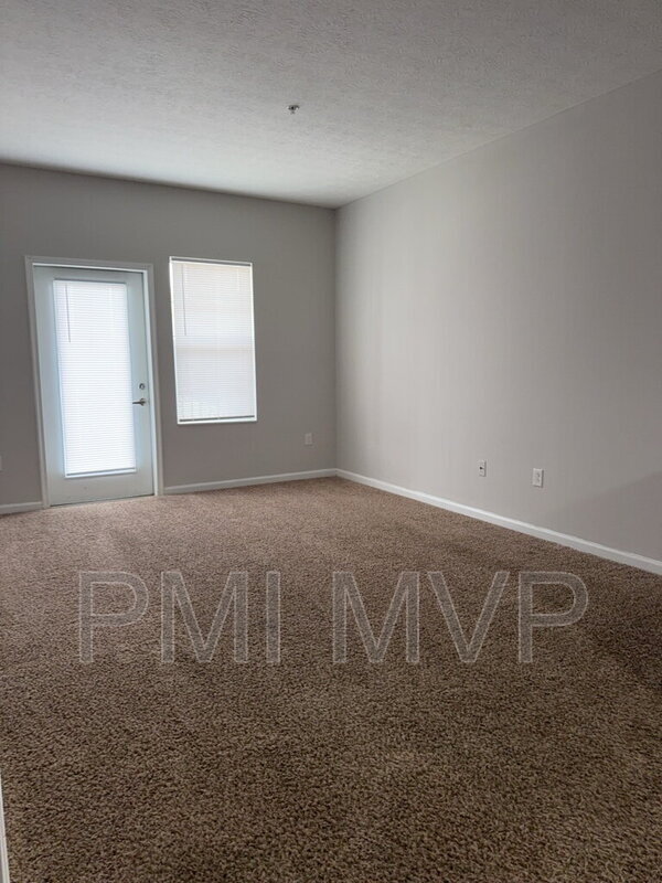 Foto del edificio - 858 Taylor Station Rd