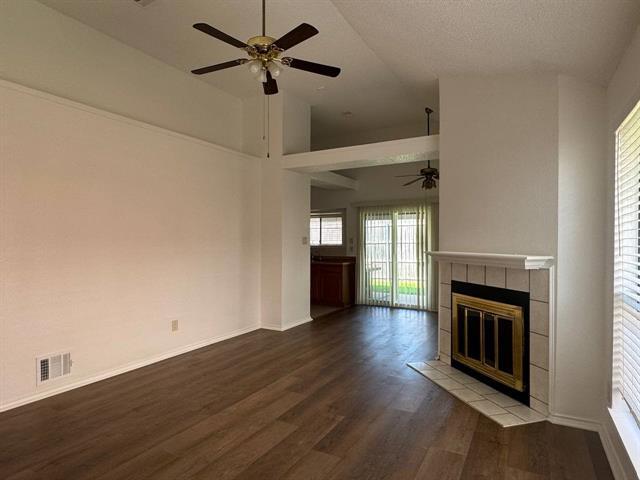 Foto del edificio - 942 Boxwood Dr